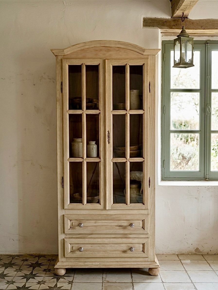 Vitrina Roble