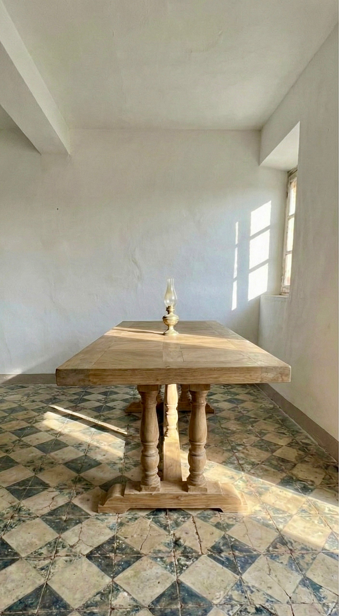 Mesa roble antigua